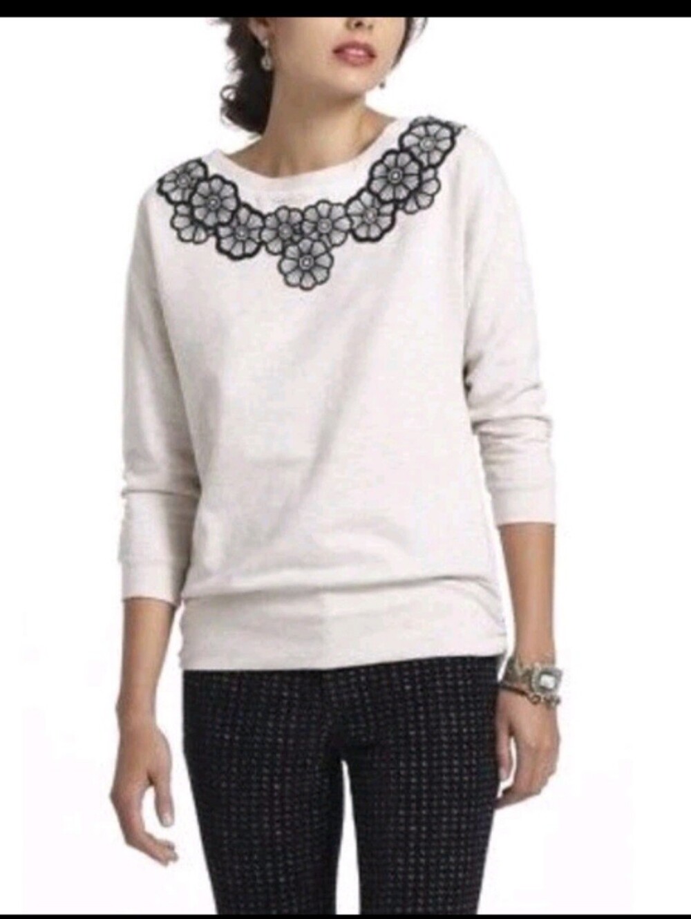 ANTHROPLOGIE Crewneck Sweater with Black Floral Embroidery SIZE MEDIUM